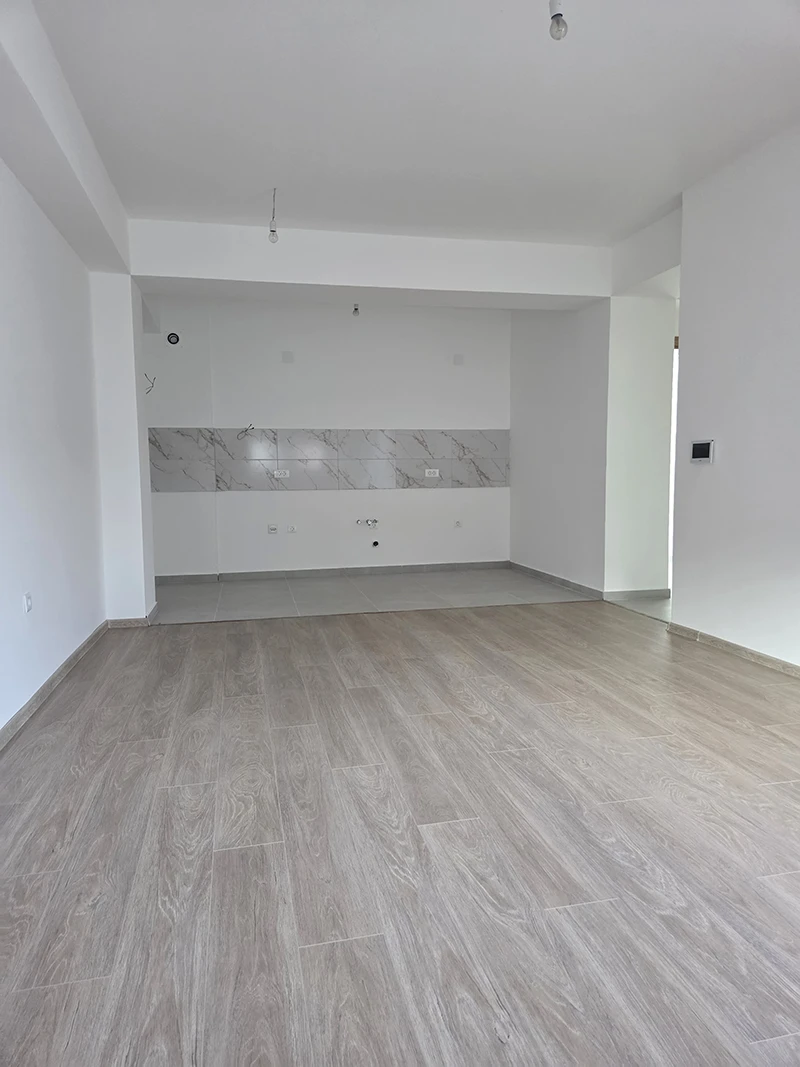 Нов стан 73 м² во Караорман, Гевгелија – врска меѓу дневниот и кујнскиот дел