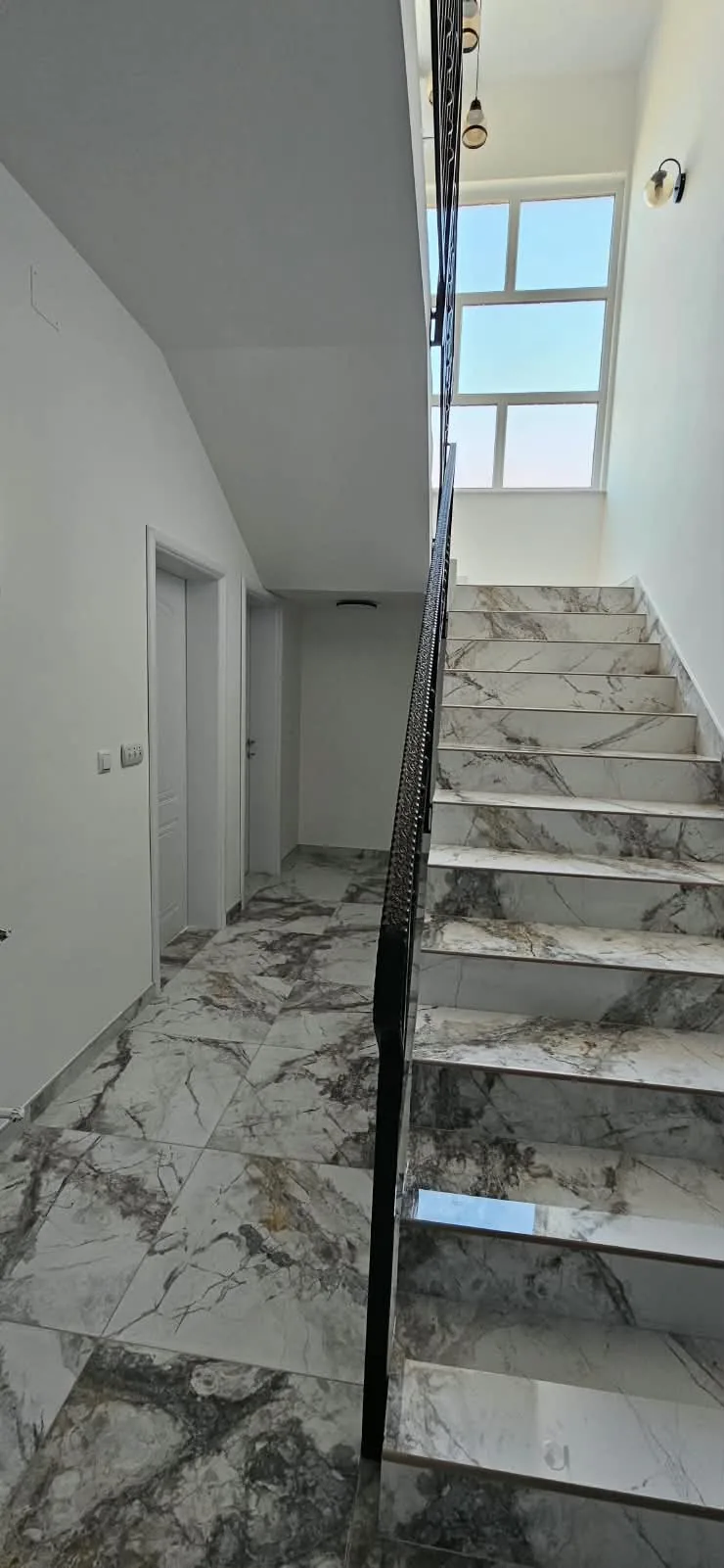 Treppe mit Marmorverkleidung