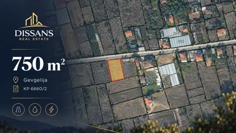 Zemljište 750 m² na Moinski Pat, Gevgelija – asfalt, voda i struja